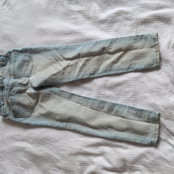 Cherokee Distressed Lacy Jeans - Picture 6 of 6